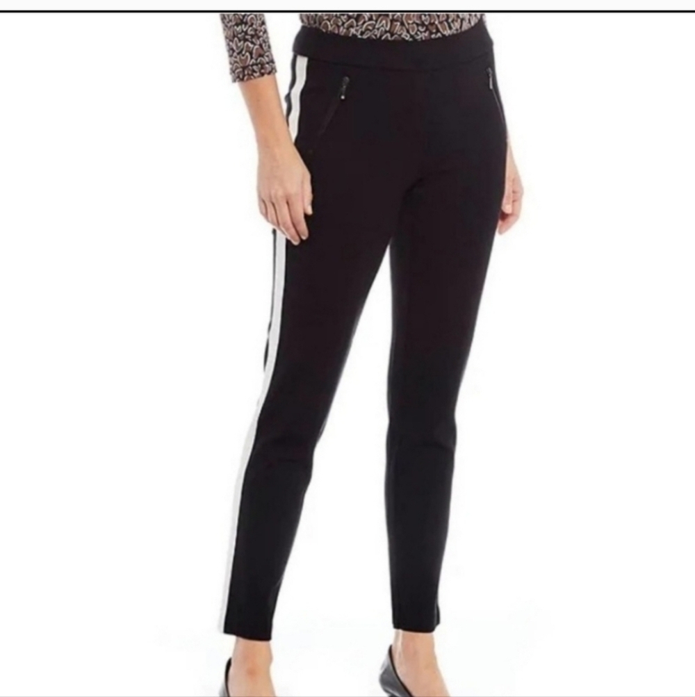 J.McLAUGHLIN LARKIN PANT IN BLACK W WHITE STRIPE, SZ 6